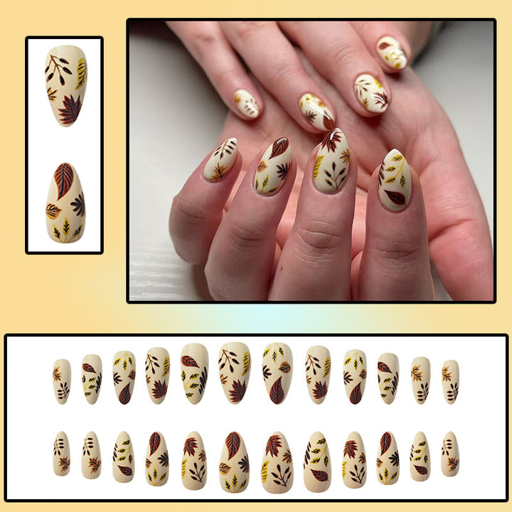 Künstlerische Nagelkunst