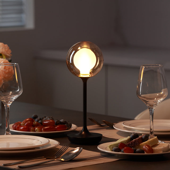 Dekorative Tischlampe für modernes Wohndesign