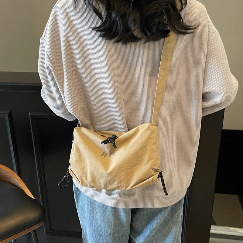 Lässige Alltags-Schultertasche