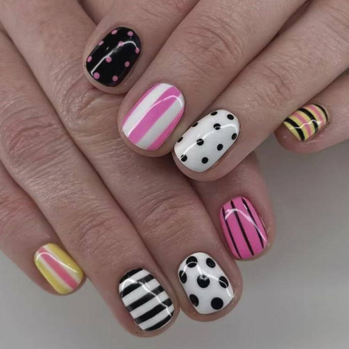 Kreative Mehrfach-Muster Nagelkunst-Verstärkungen Karnz