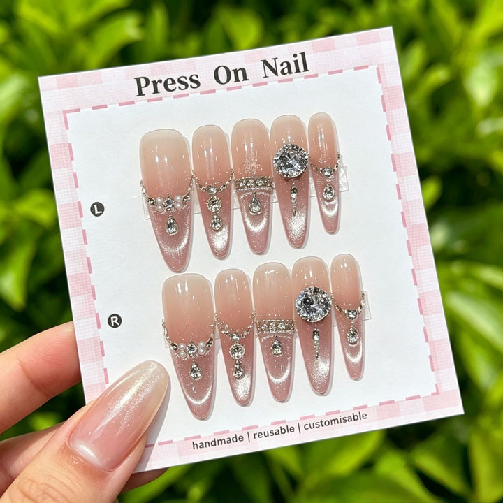 Strass-Beschichteter Press-On Nagelkunst Set