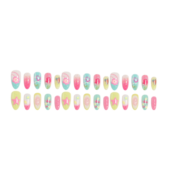 Kunstvolle 3D Nagelspitzen mit maritimem Motiv Karnz
