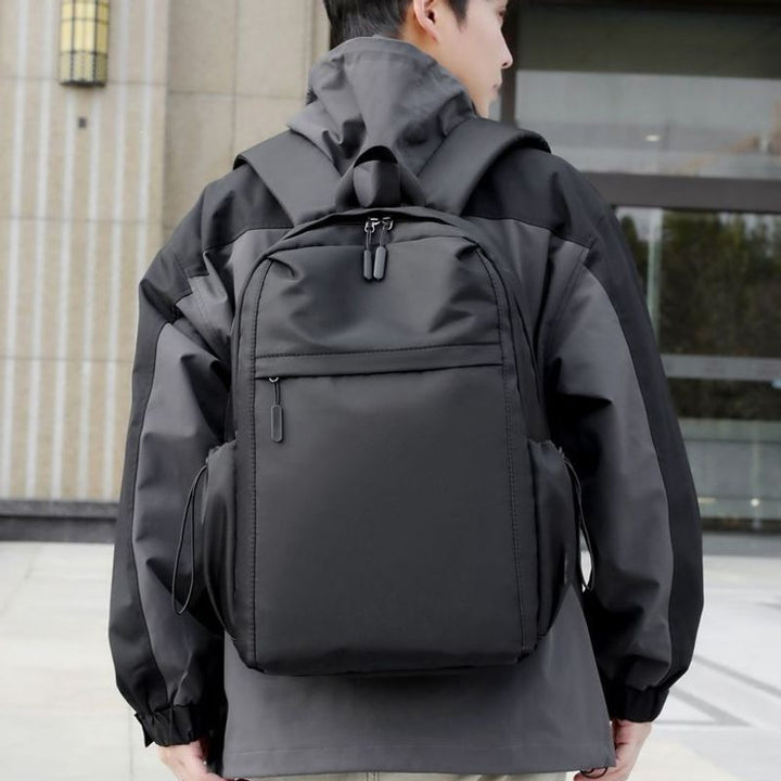 Leichter und langlebiger Urban Rucksack Karnz
