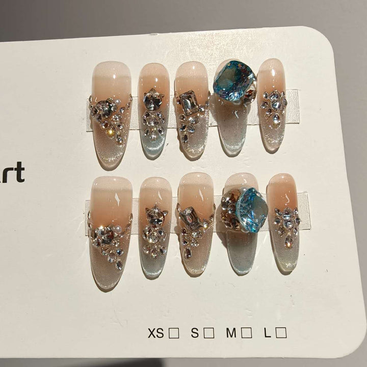 Glitzerndes, mit Kristallen verziertes Press-On Nagel-Set
