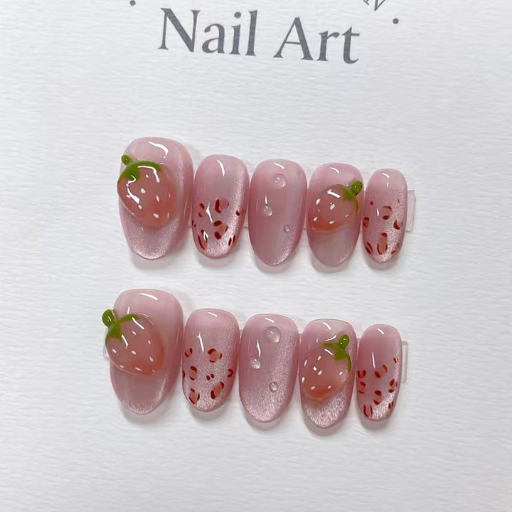 Künstlerische von Erdbeeren inspirierte Press-On Nagelkunst Karnz