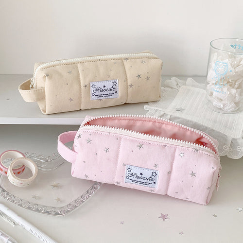 Stylisches mit Sternen verziertes Etui