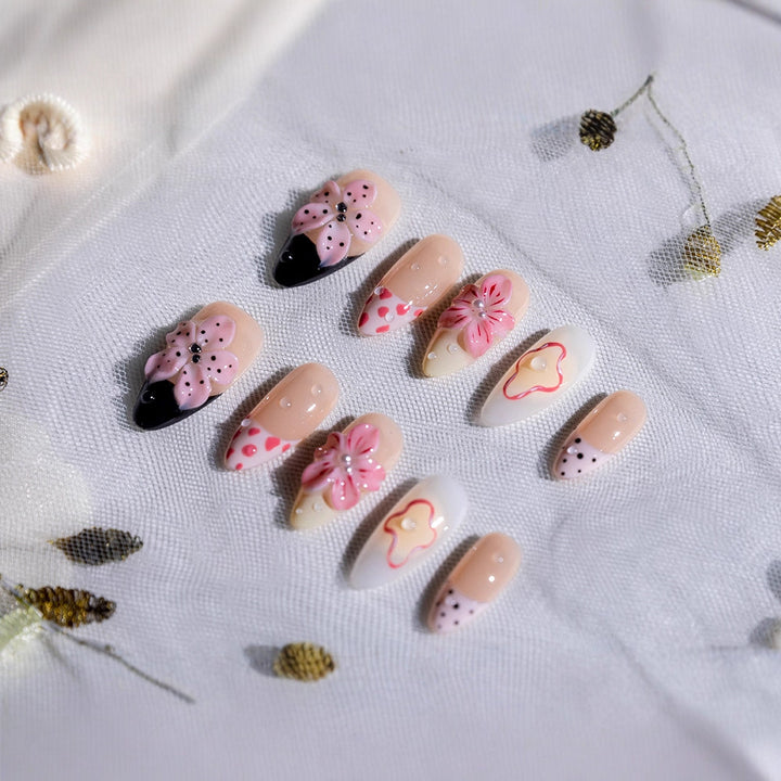 Floral Dekorative Press-On Nagelkit