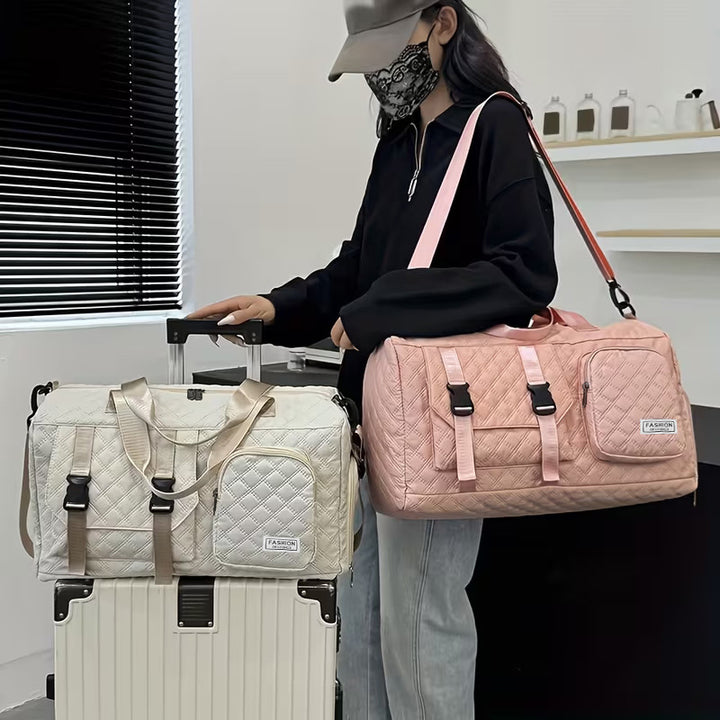Vielseitige gesteppte Reisetasche Karnz