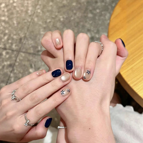 Künstlerisches Nagelkunstset