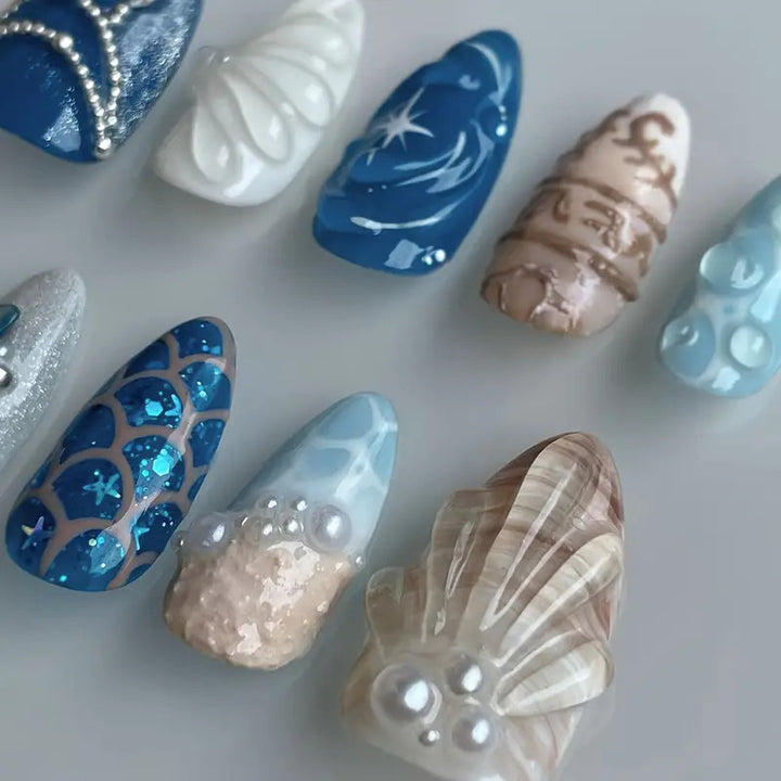 Künstlerische ozeanische Press-On-Nagelkunst Karnz