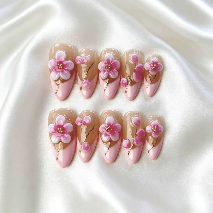 Floral Press-On Nagelset mit elegantem Design