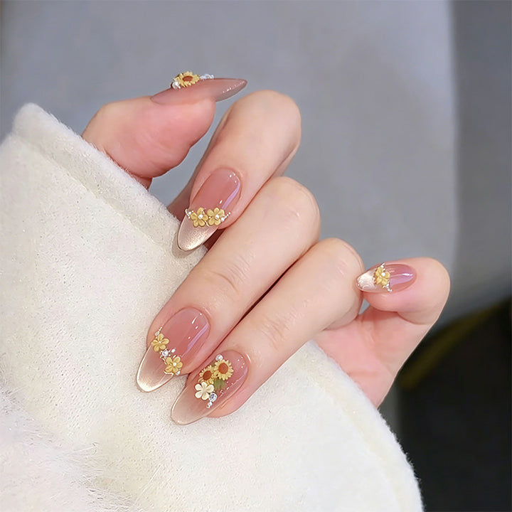 Kunstnagelset mit eleganten Glitzer-Akzenten Karnz