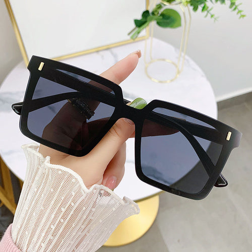Damen modische quadratische Sonnenbrille mit stylishem Rahmen Karnz
