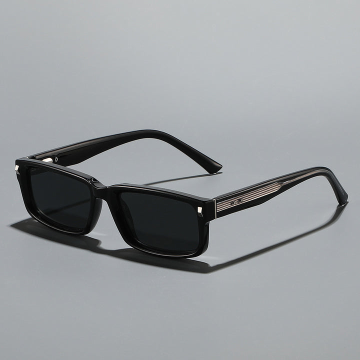 Damen Sonnenbrille im modernen Design Karnz