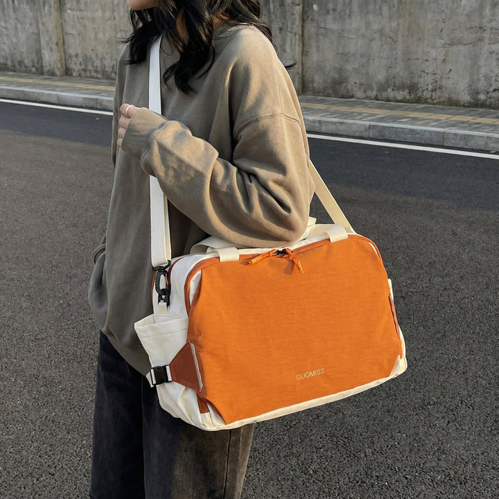 Geräumige Reisetasche Karnz