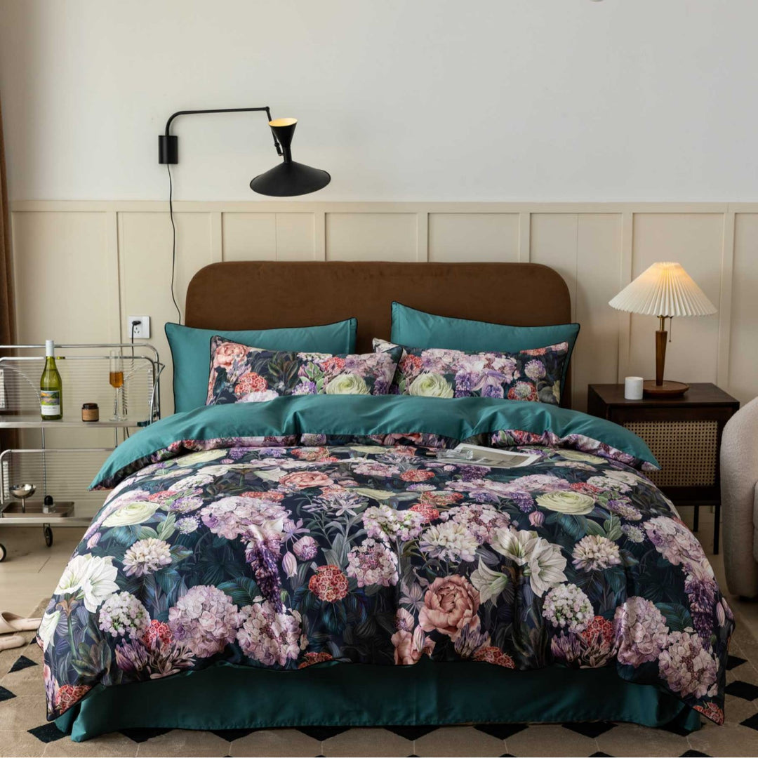 Luxoriöses florales Bettbezug-Set mit umkehrbarem einfarbigem Laken und Kissenbezügen
