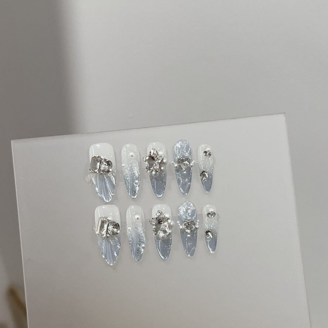 Glamouröse mit Juwelen akzentuierte Press-On Nagelset