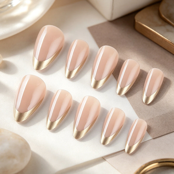 Premium Glänzende Gel-Nagelverlängerungen Karnz