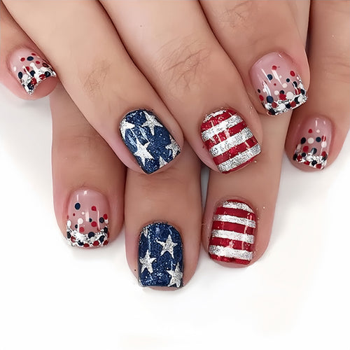 Kunstnägel mit Patriotischem Motiv Karnz