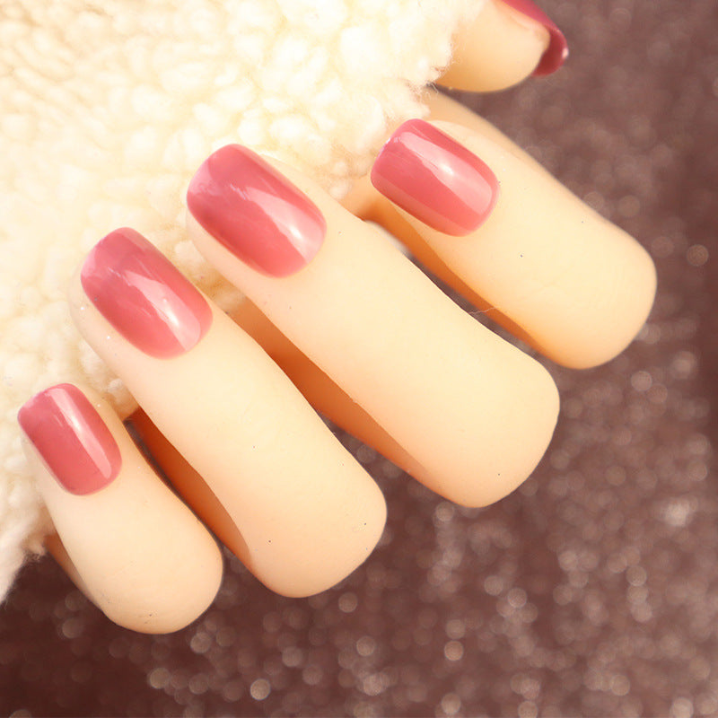 Glänzendes Gel Press-On Nagel Set Karnz