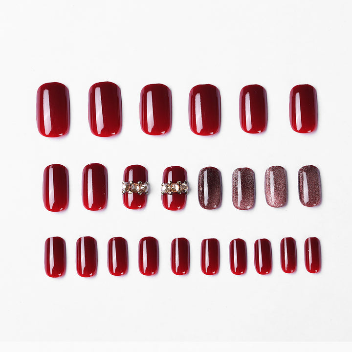 Elegante dekorative Press-On-Nagelkunst