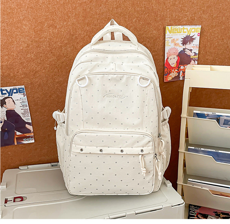 Stylischer Mehrfach-Taschen Rucksack mit niedlichen Accessoires Karnz
