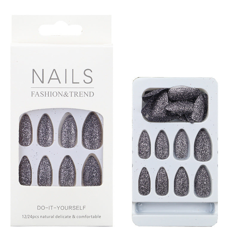 Glitzernde mandelförmige Press-On Nagelspitzen Karnz