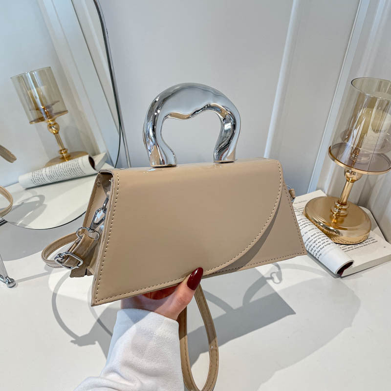 WoChic Lackleder Handtasche Karnz