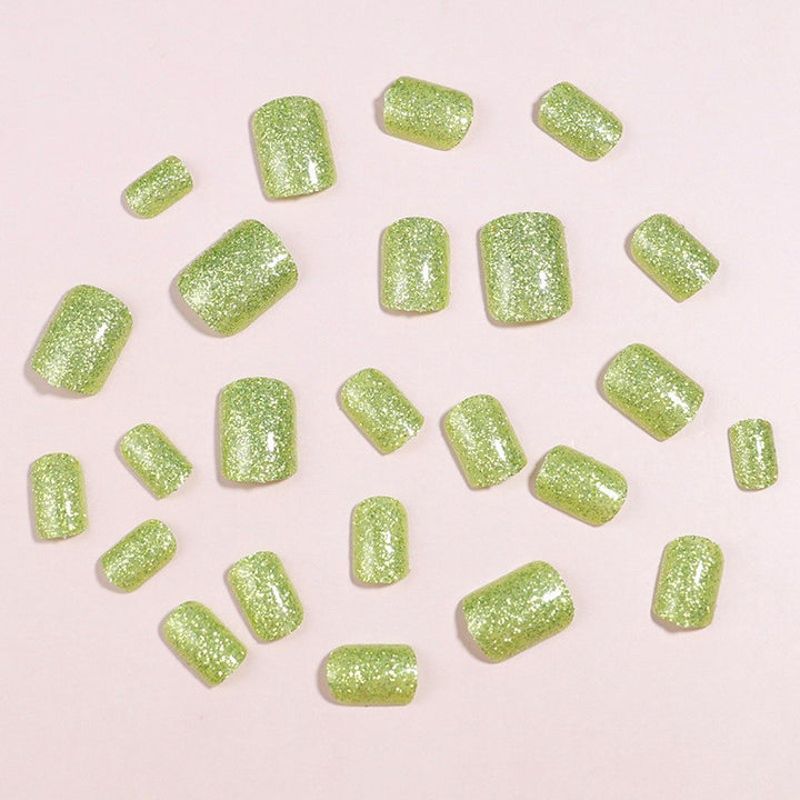 Glänzende Nagelkunstverlängerung Karnz