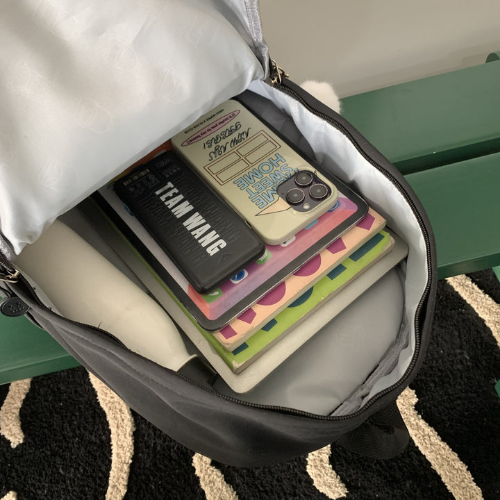 Praktischer Rucksack mit Farbenfrohen Applikationen Karnz