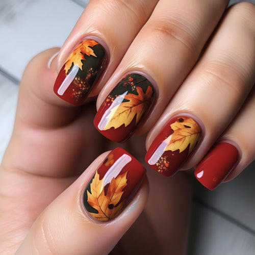 Kunstnägel mit Herbstlaub-Motiv Karnz