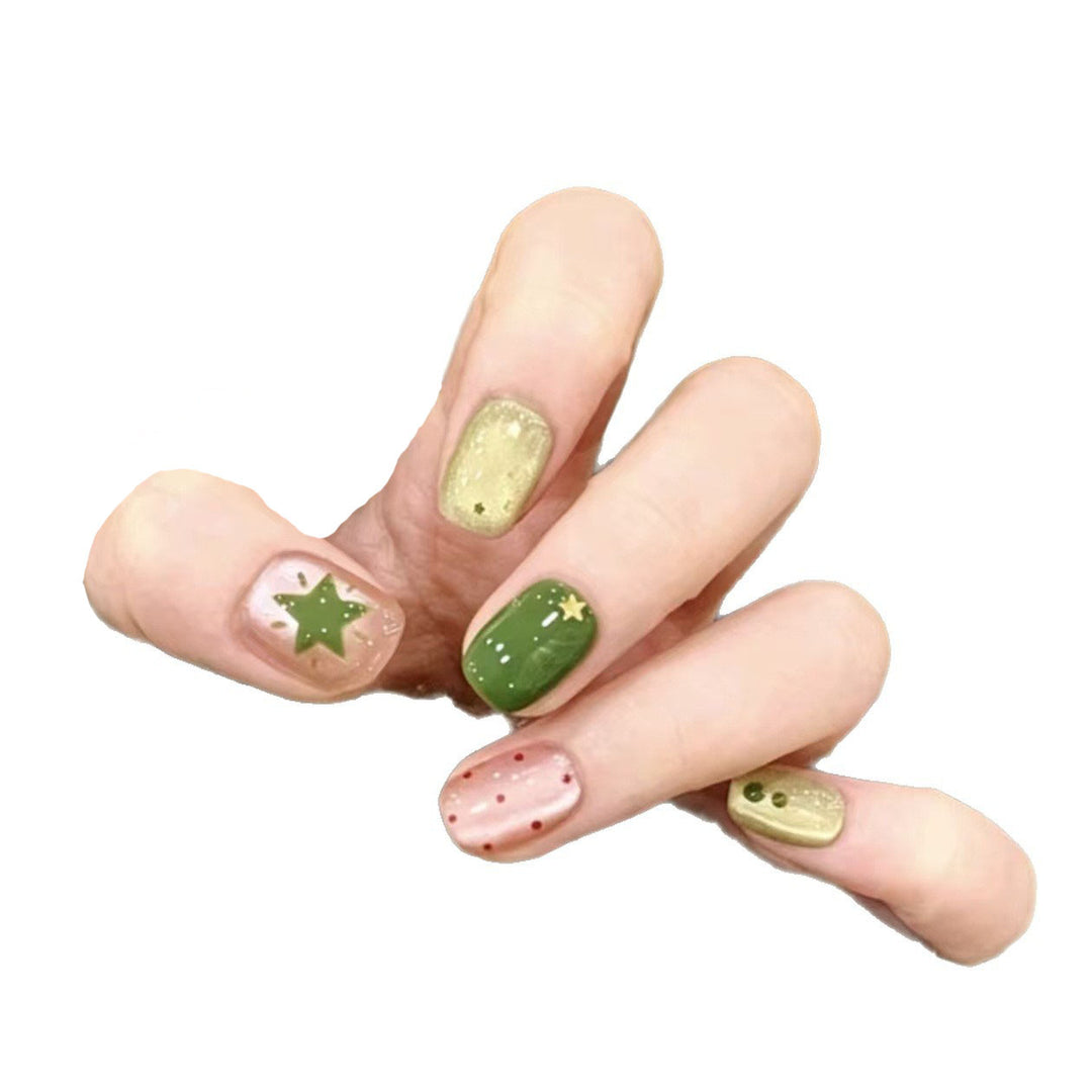 Festliches, von Charakteren inspiriertes Nagelkunst-Set Karnz