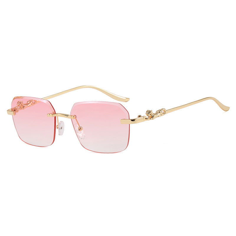 Damen modische quadratische Sonnenbrille mit elegantem Goldrahmen und schützendem UV-Filter Karnz
