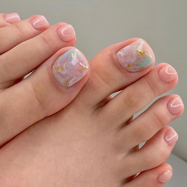 Kunstvolle Fußnagelgestaltung mit Göttlichem Schmetterlingsdesign Karnz