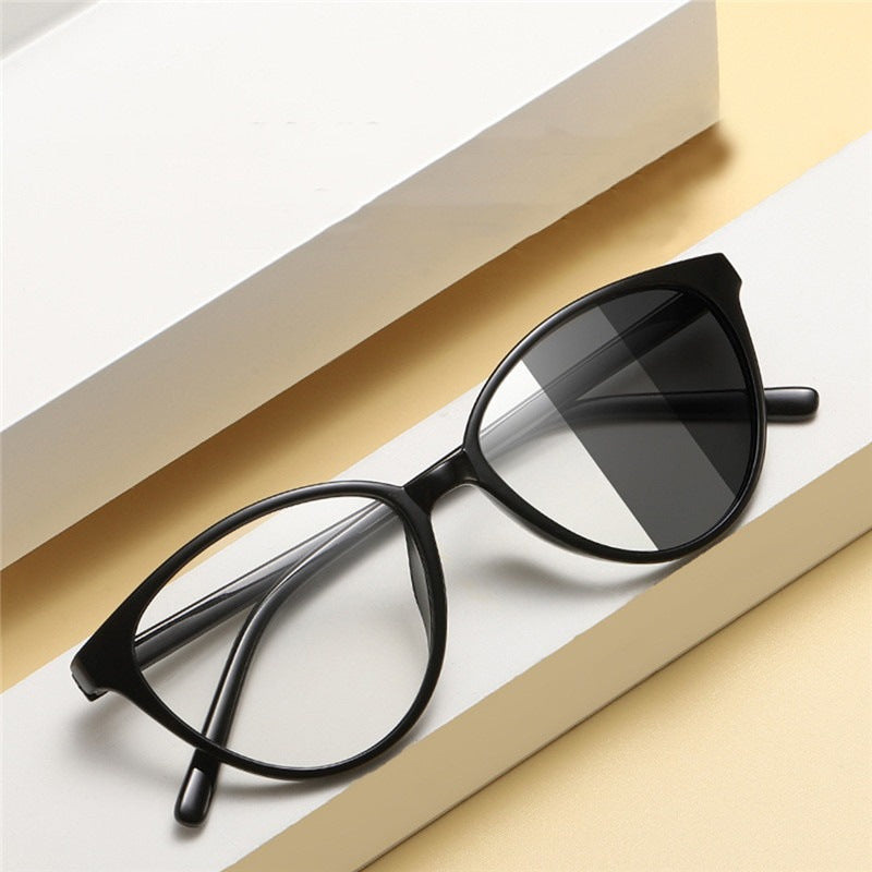 Damen modische lichtempfindliche Katzenaugenbrille Karnz