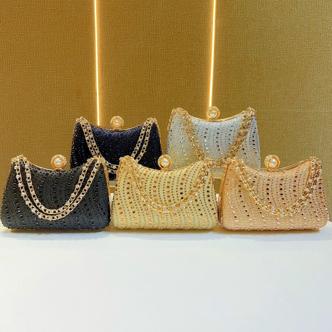 Perlenakzentierte Perlen-Abend-Clutch