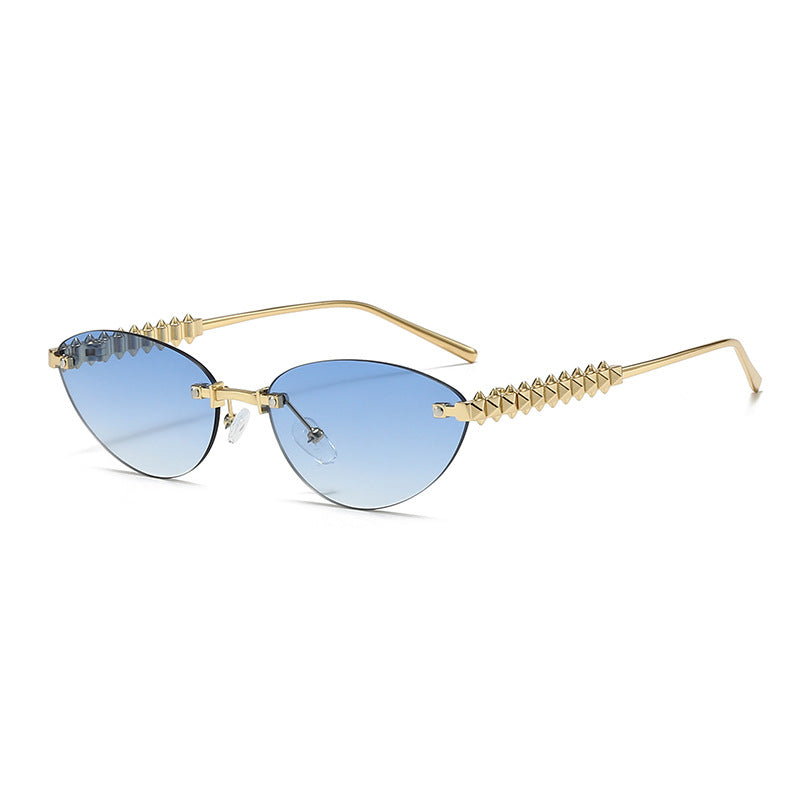 Damen modische Brille mit spitzen Akzenten Karnz