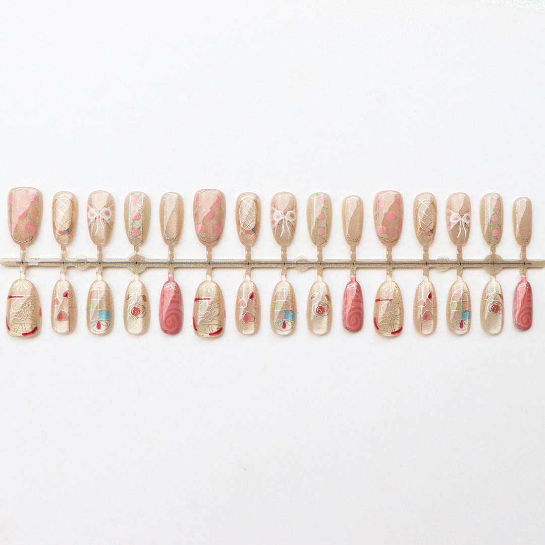 Künstlerische Press-On Nagelkunst Kollektion