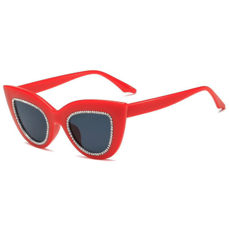 Damen Cat-Eye Sonnenbrille mit funkelnden Akzenten Karnz