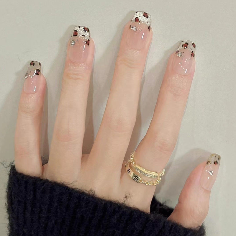 Glamouröse Nageldesigns Karnz