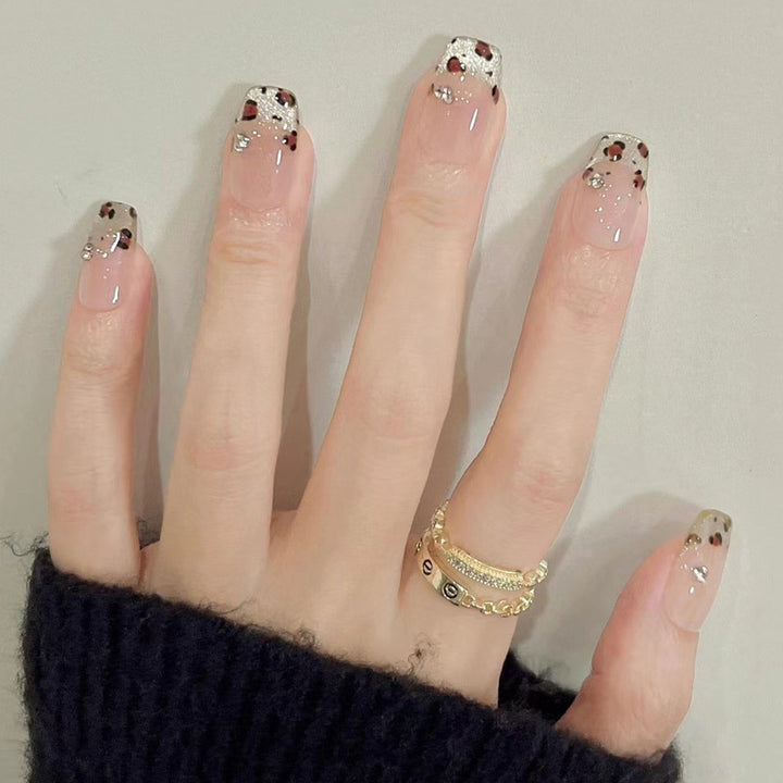 Glamouröse Nageldesigns Karnz