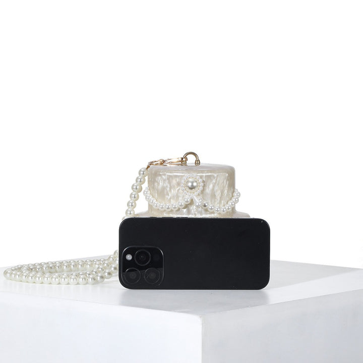 Perlenverzierte Abend-Wristlet