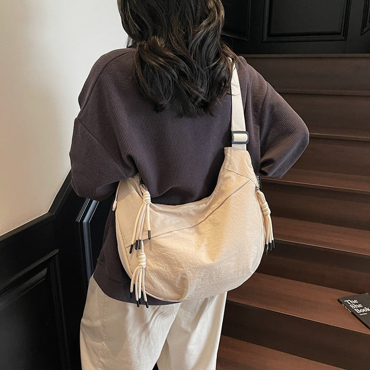 Leichte lässige Sling-Tasche Karnz