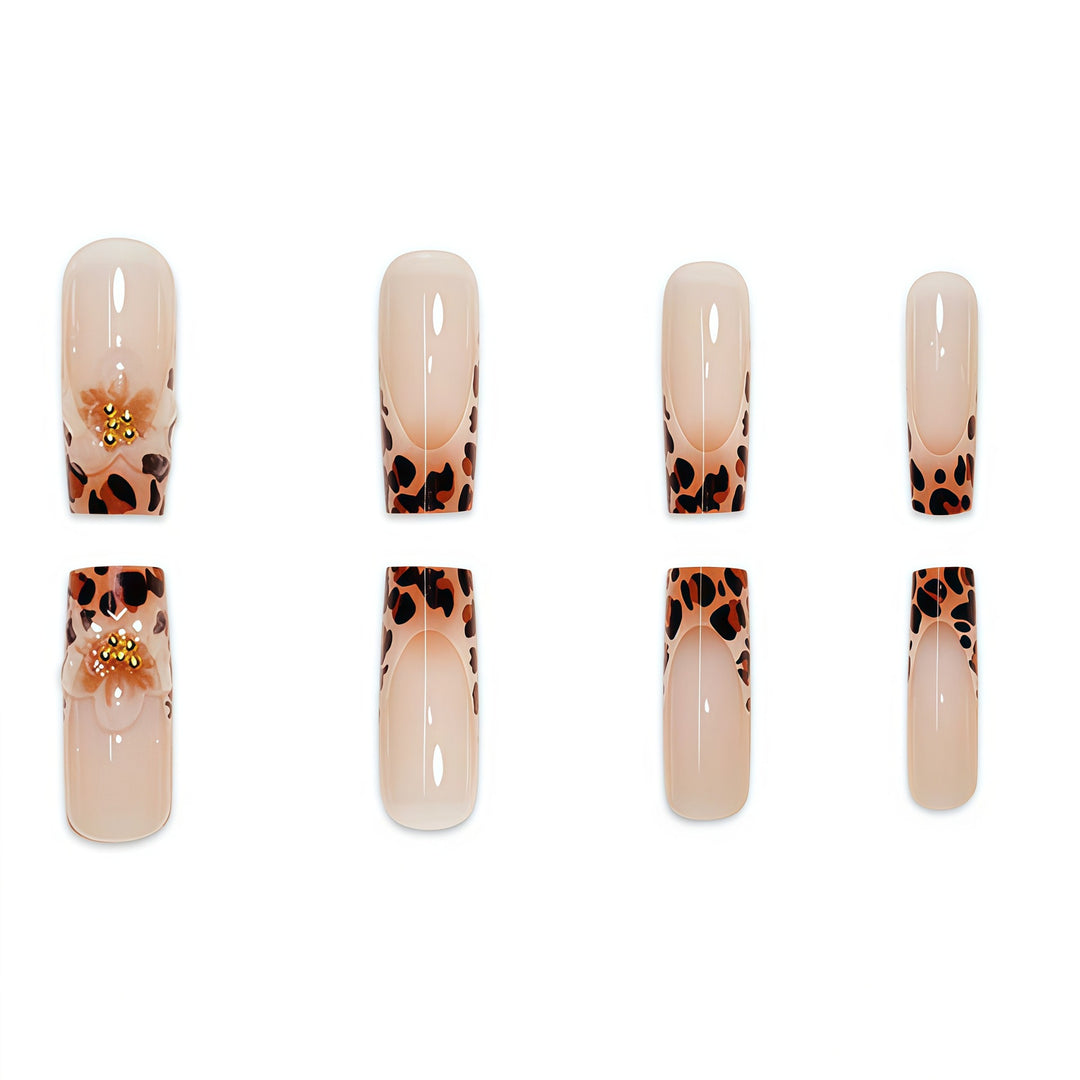 Premium dekorative Press-On Nagelkunst mit Leopardenmuster-Akzenten Karnz