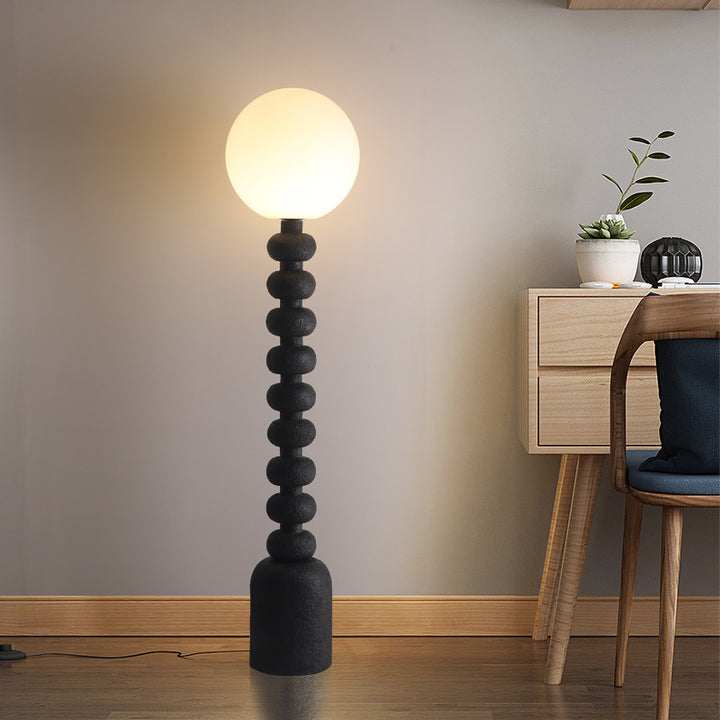 Moderne dekorative Stehlampe mit skulpturalem Design