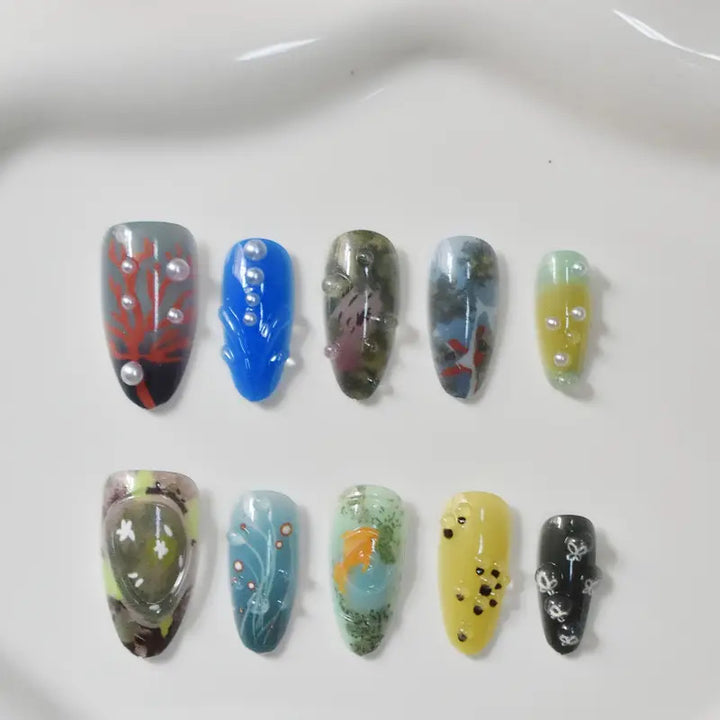 Künstlerische von marinen inspirierten Press-On Nagelkunst Karnz