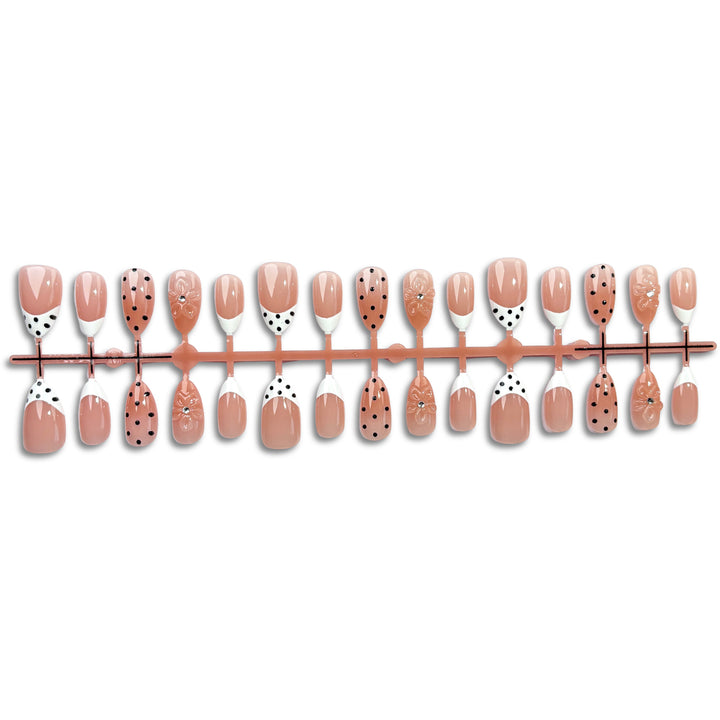 Elegante dekorative Nagelkunst-Tipps