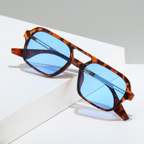 Damen Modische Sonnenbrille im zeitgenössischen Design mit polarisierenden Gläsern Karnz