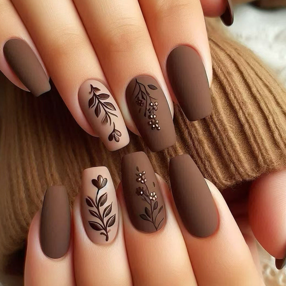 Elegante florale matte Press-On Nägel Karnz