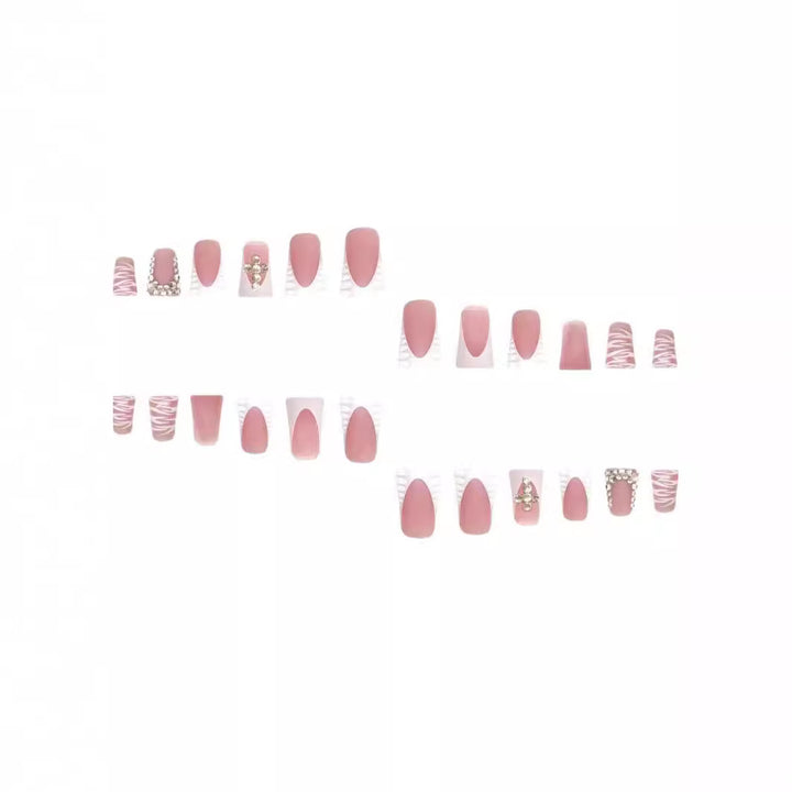 Glamouröse Künstlerische Nagelverlängerungen Karnz